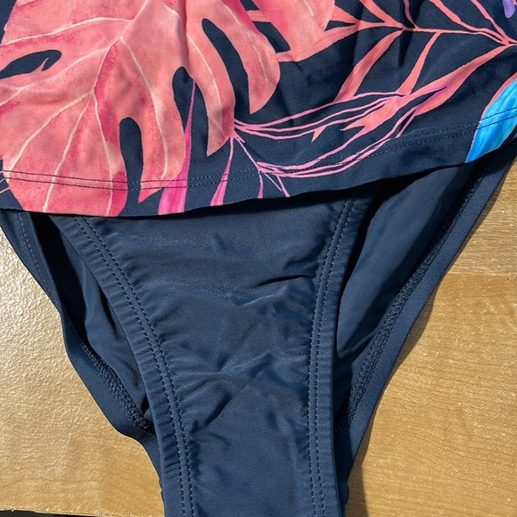 NWT CUPSHE Plus Size Tankini Bathing Suit Scoop Neck Tie Back Tropical Print - Picture 4 of 11